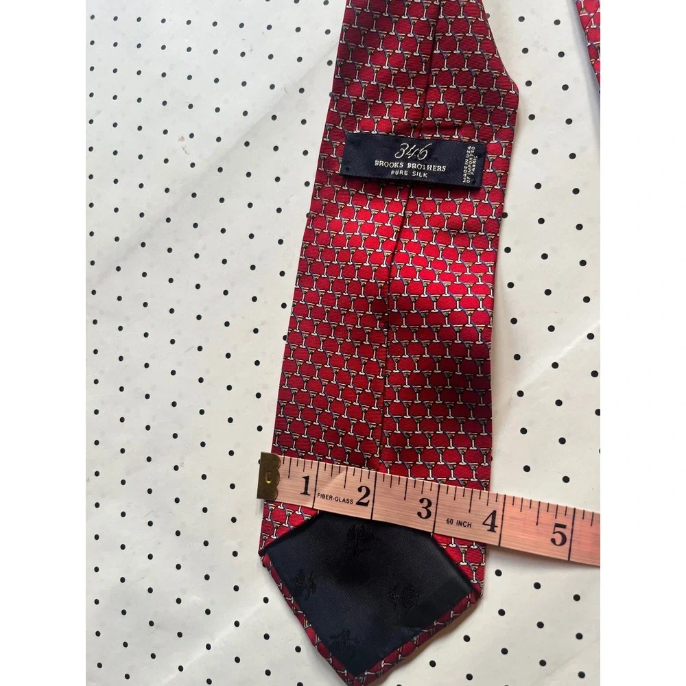 Brooks Brothers 346 Mens Red Silk Martini Cocktail Glass Print Tie Made USA